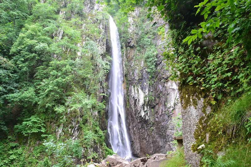 Livaditis (Village) – Waterfall (Part of the European Path E6)