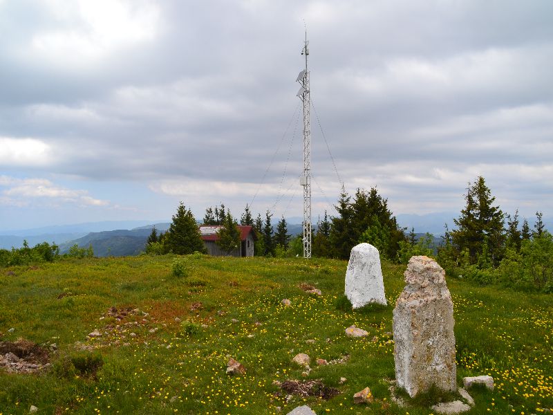 The “Giftokastro” Summit at an altitude of 1.828 m.